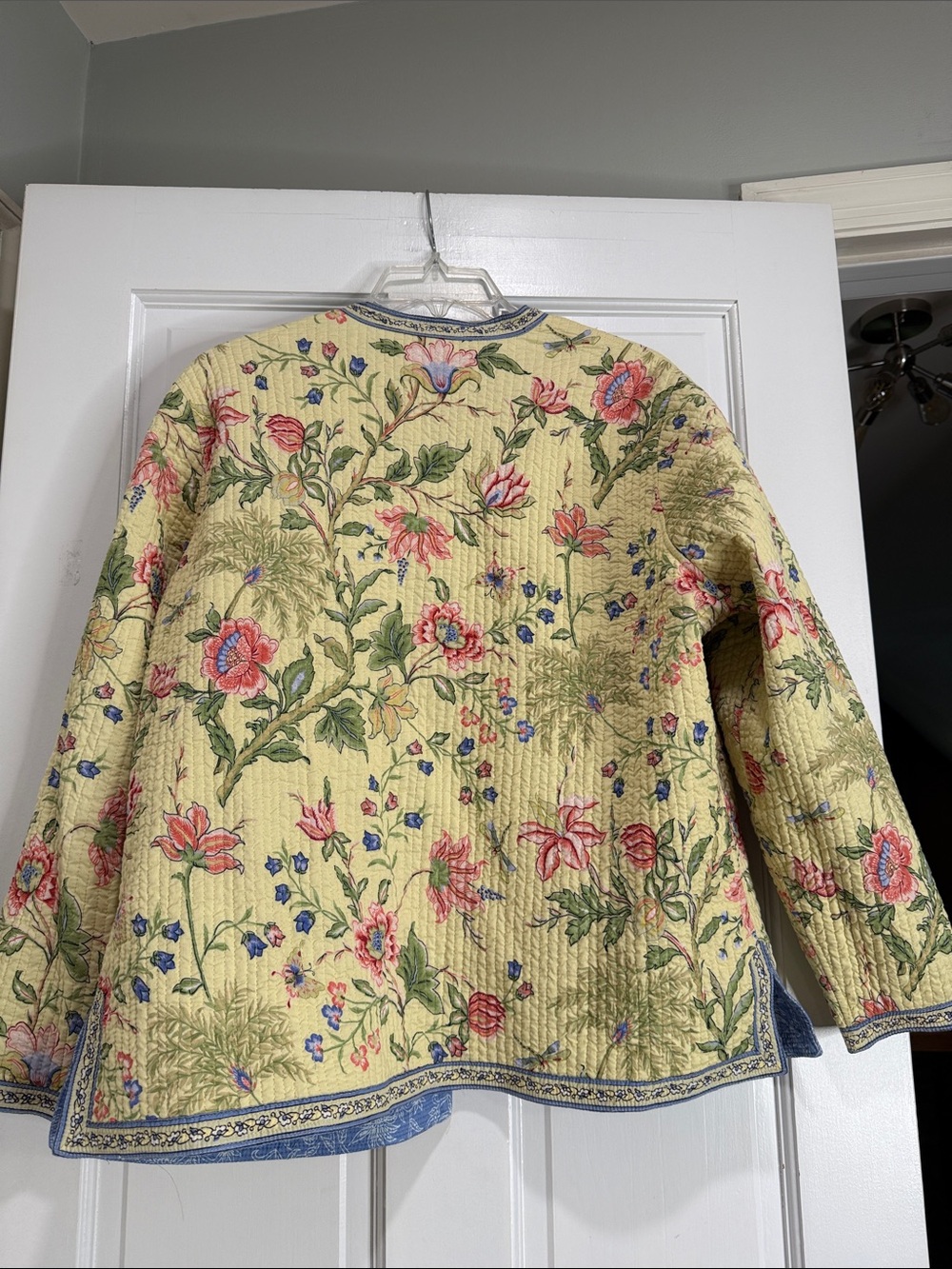 Reversible Floral Quilted Jacket - Picture 4 of 6